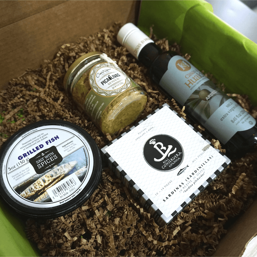 Monthly Discovery Box - Dos Olivos Markets